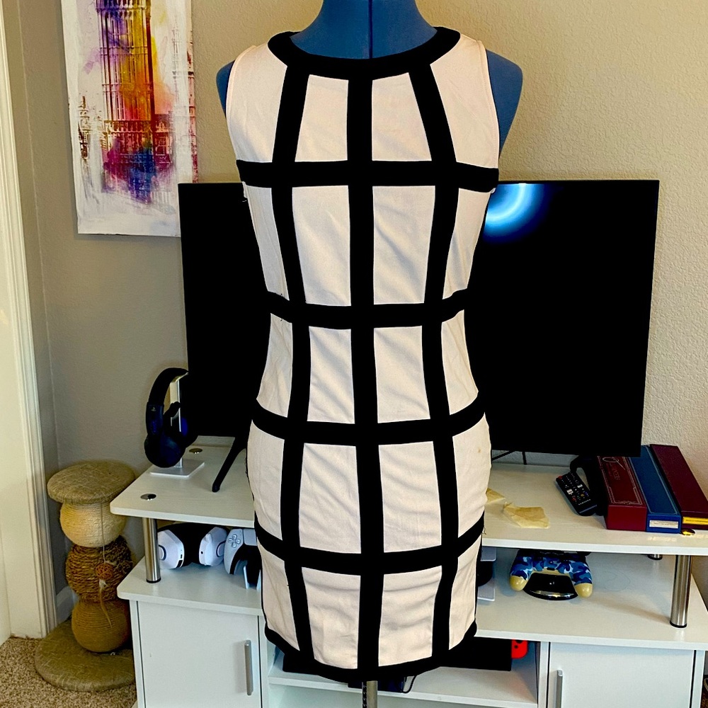 Xtaren nude dress